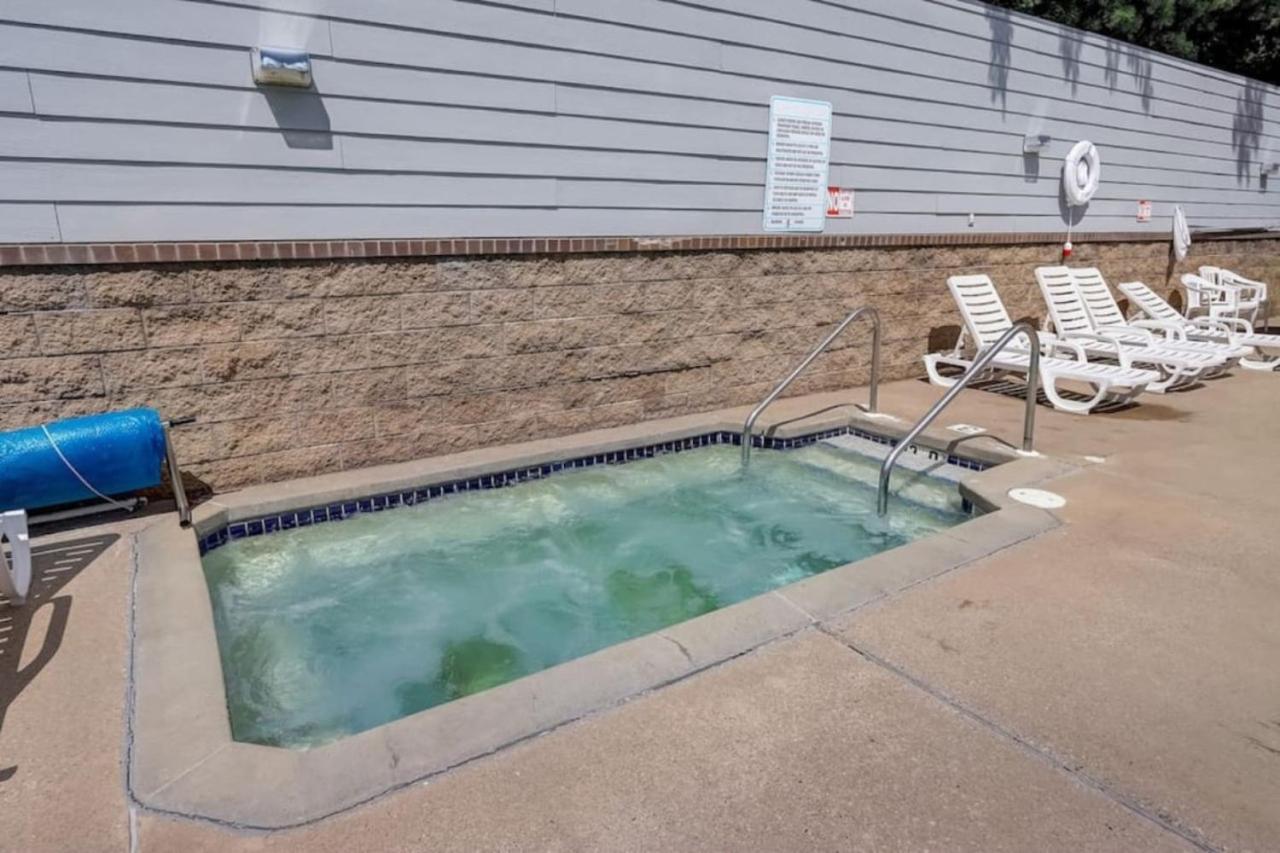 Dells Suite Dreams At Lighthouse Cove Condominiums ウィスコンシン デルズ エクステリア 写真