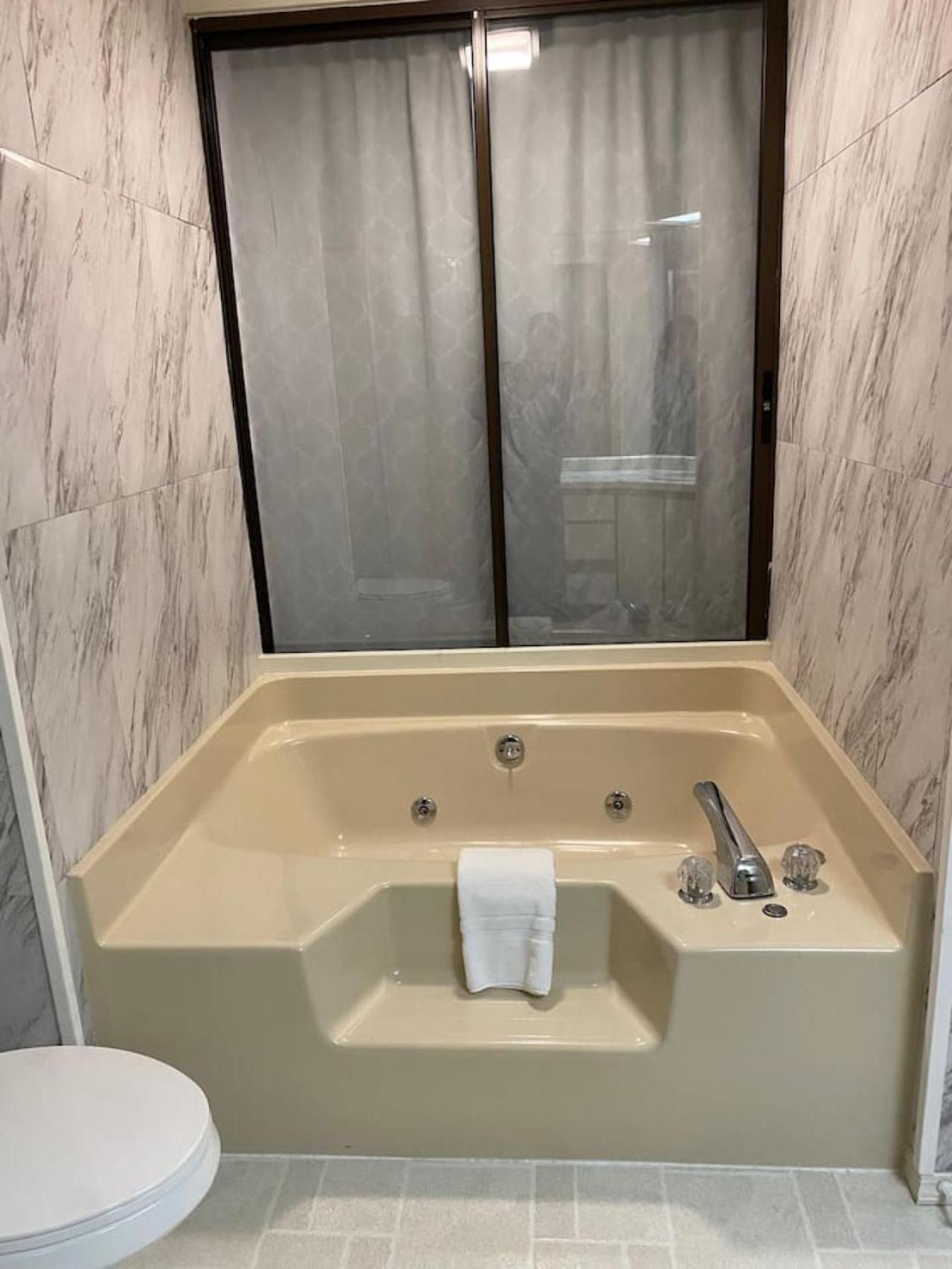 Dells Suite Dreams At Lighthouse Cove Condominiums ウィスコンシン デルズ エクステリア 写真