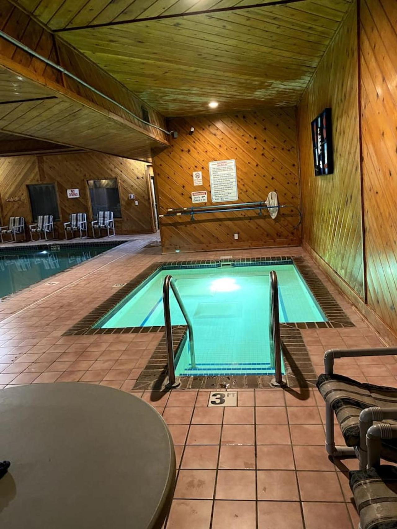 Dells Suite Dreams At Lighthouse Cove Condominiums ウィスコンシン デルズ エクステリア 写真